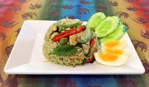 Green Curry Fried Rice / Khao Pad Pik Kaeng Kieow Waan