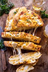 Cheese And Herb Garlic Bread (6Pcs)