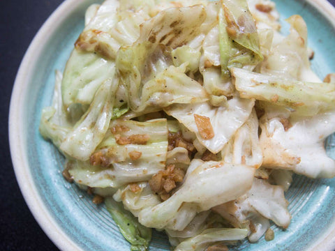 Thai Stir Fried Cabbage With Fish Sauce / Kha Lam Pli Nam Pla